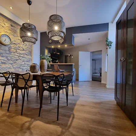 Arena Design App With Free Private Parking And With A Terrace Apartmán *